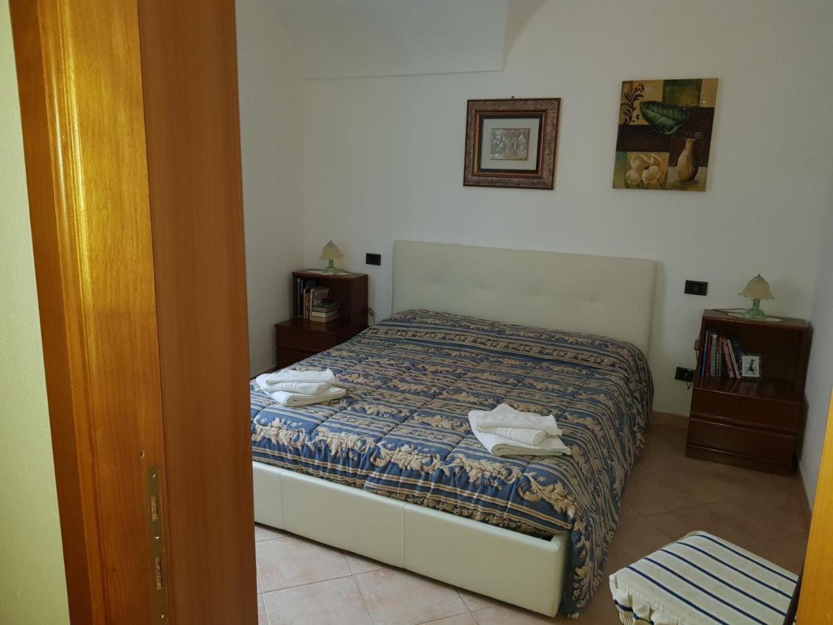 B&B Da Antonella Bosa Ngoại thất bức ảnh