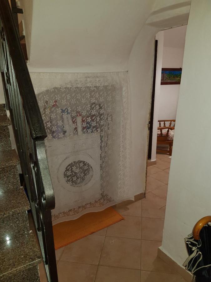 B&B Da Antonella Bosa Ngoại thất bức ảnh