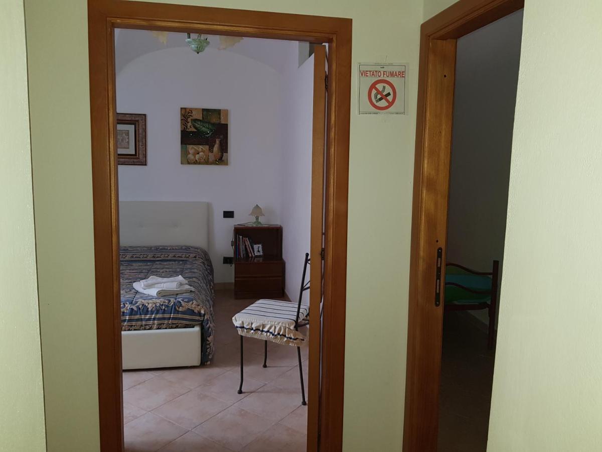 B&B Da Antonella Bosa Ngoại thất bức ảnh