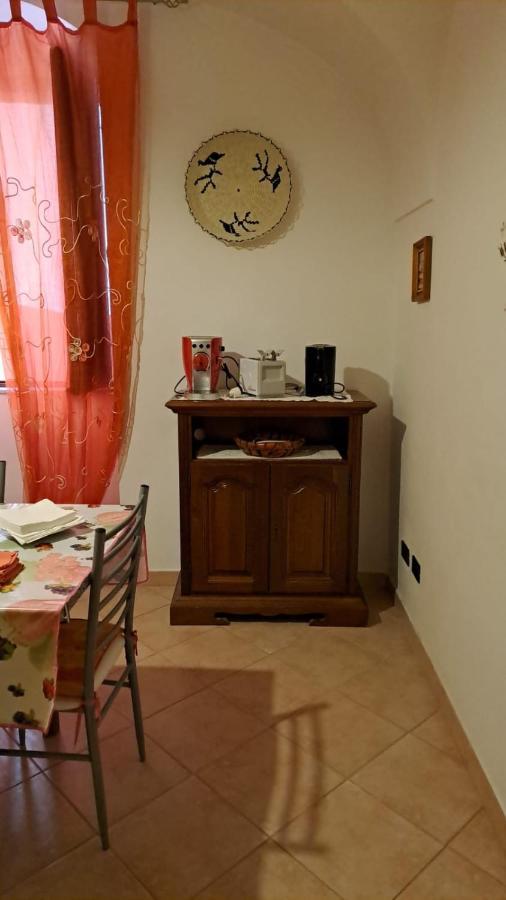 B&B Da Antonella Bosa Ngoại thất bức ảnh